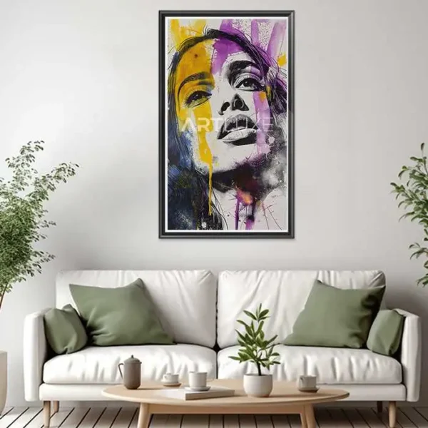 Tableau représentant un visage de femme peint de différentes couleurs